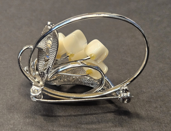 Vintage Mother-of-Pearl and Filigree Flower Brooch